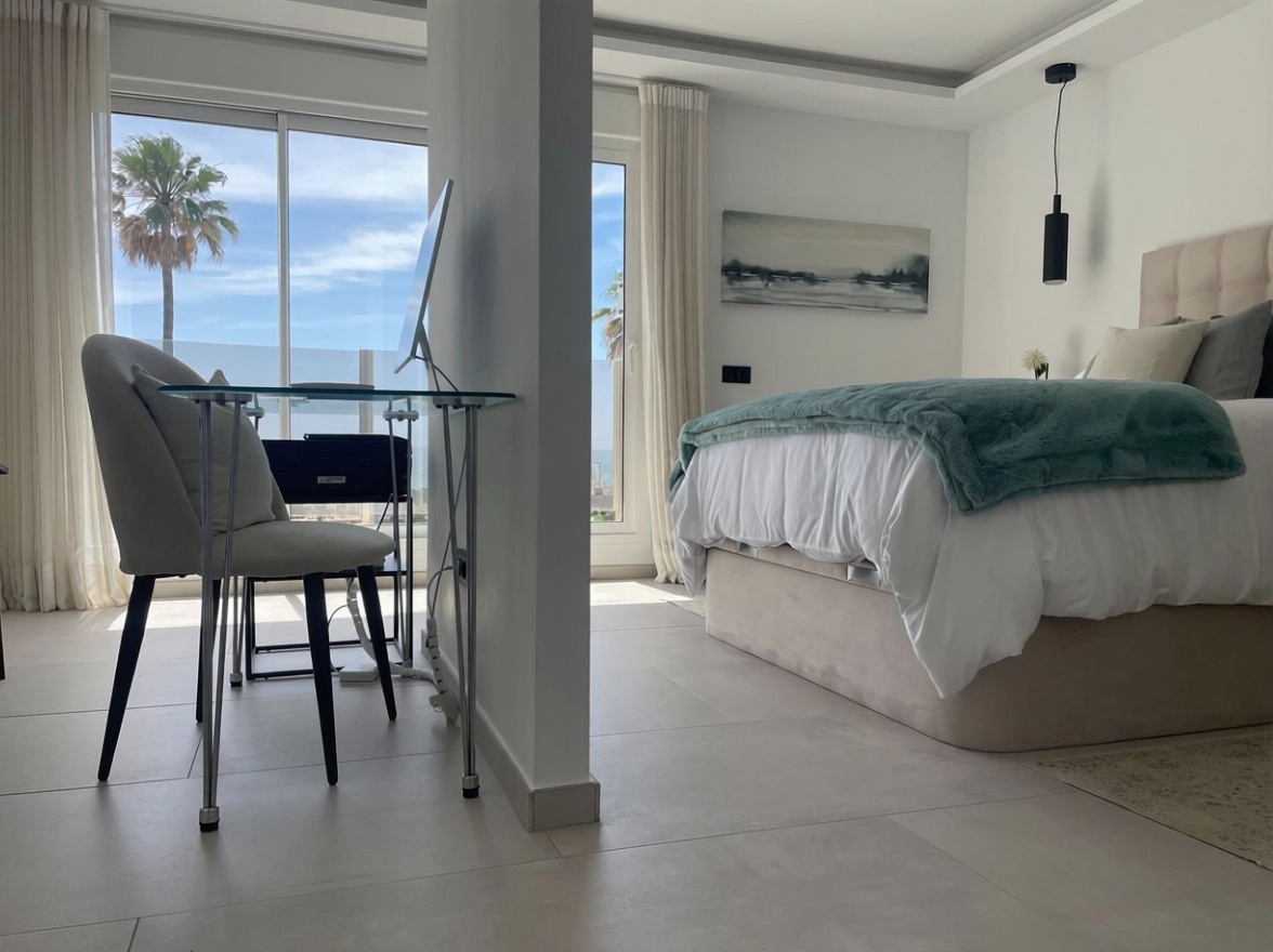 Chalet with direct beach access in Casares — Bedroom