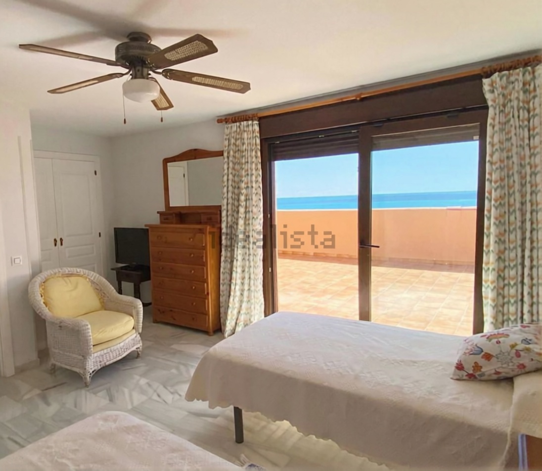 Chalet with direct beach access in Casares — Bedroom