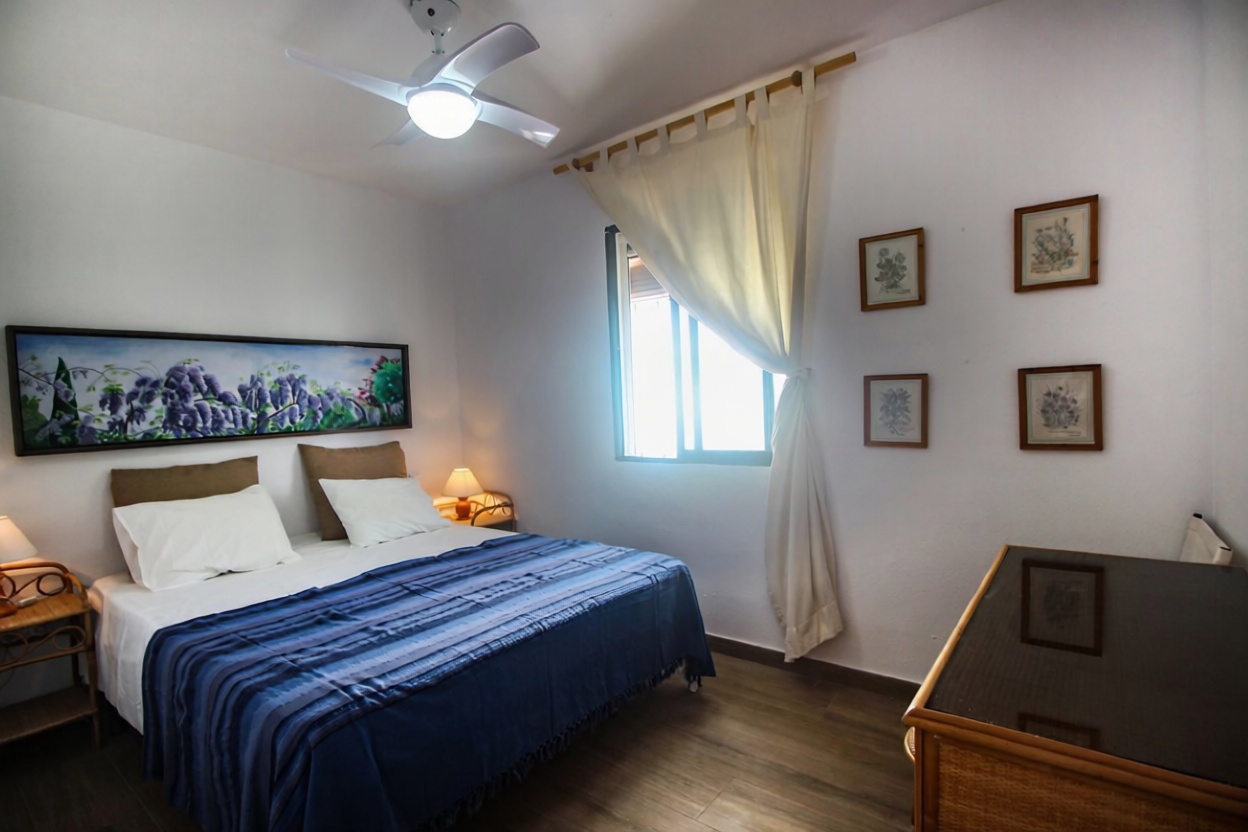 Chalet avec accès direct à la plage à Casares — Chambre