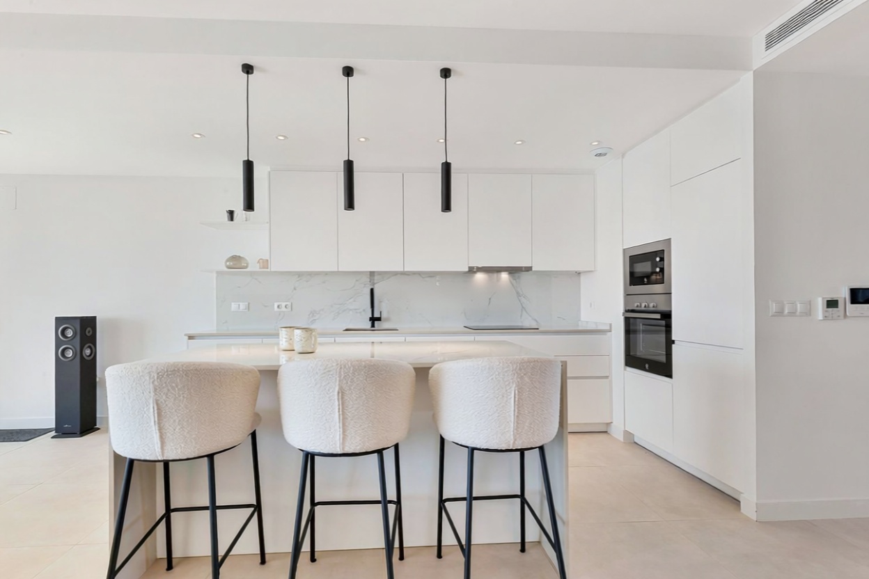 Beachfront flat in Casares