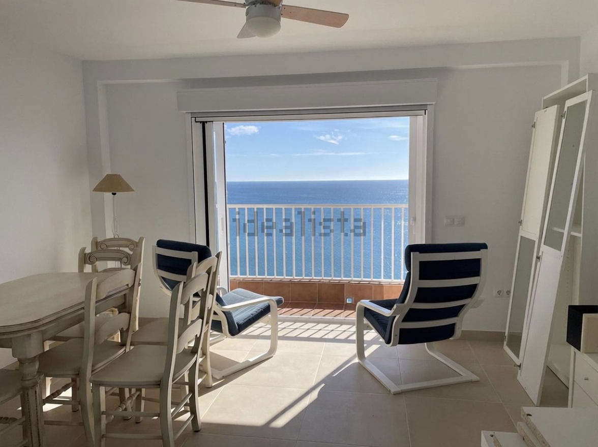 Chalet avec accès direct à la plage à Casares — Séjour