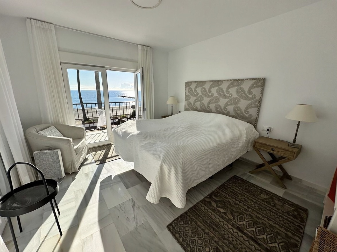 Chalet avec accès direct à la plage à Puerto de la Cruz — Chambre