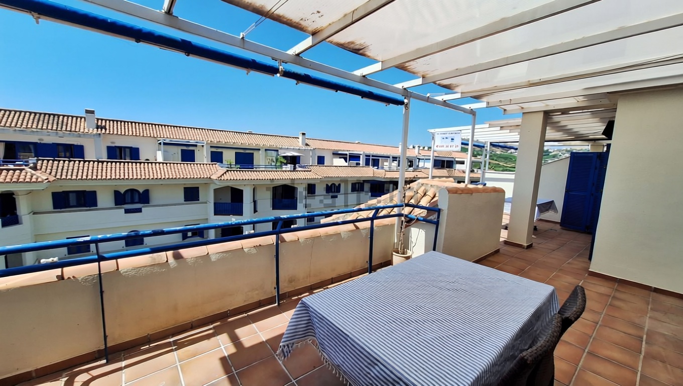 Appartement en attique en première ligne de mer à Manilva — Chambre