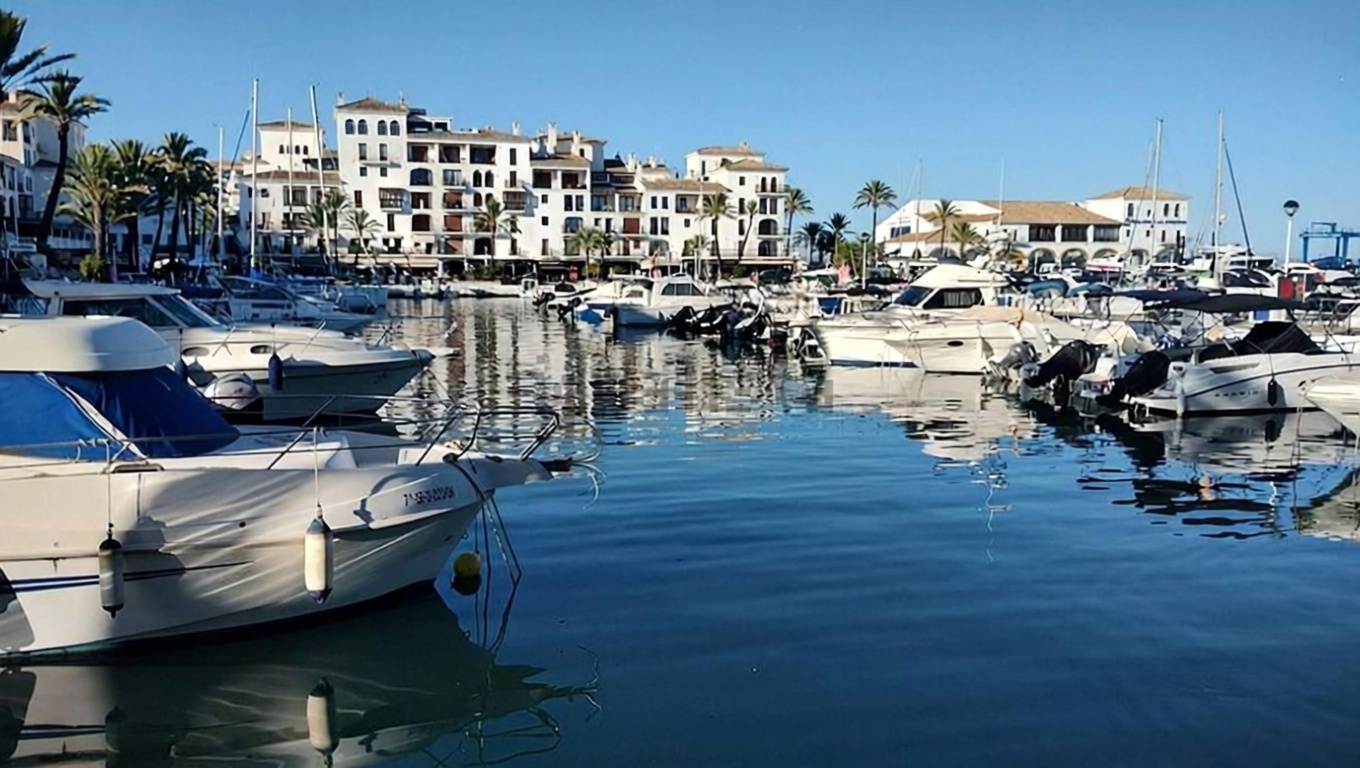 Beachfront duplex in Puerto de la Cruz — Sea view