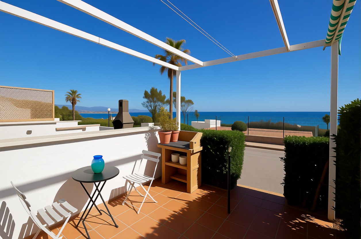 Chalet with direct beach access in Manilva — Sea terrace