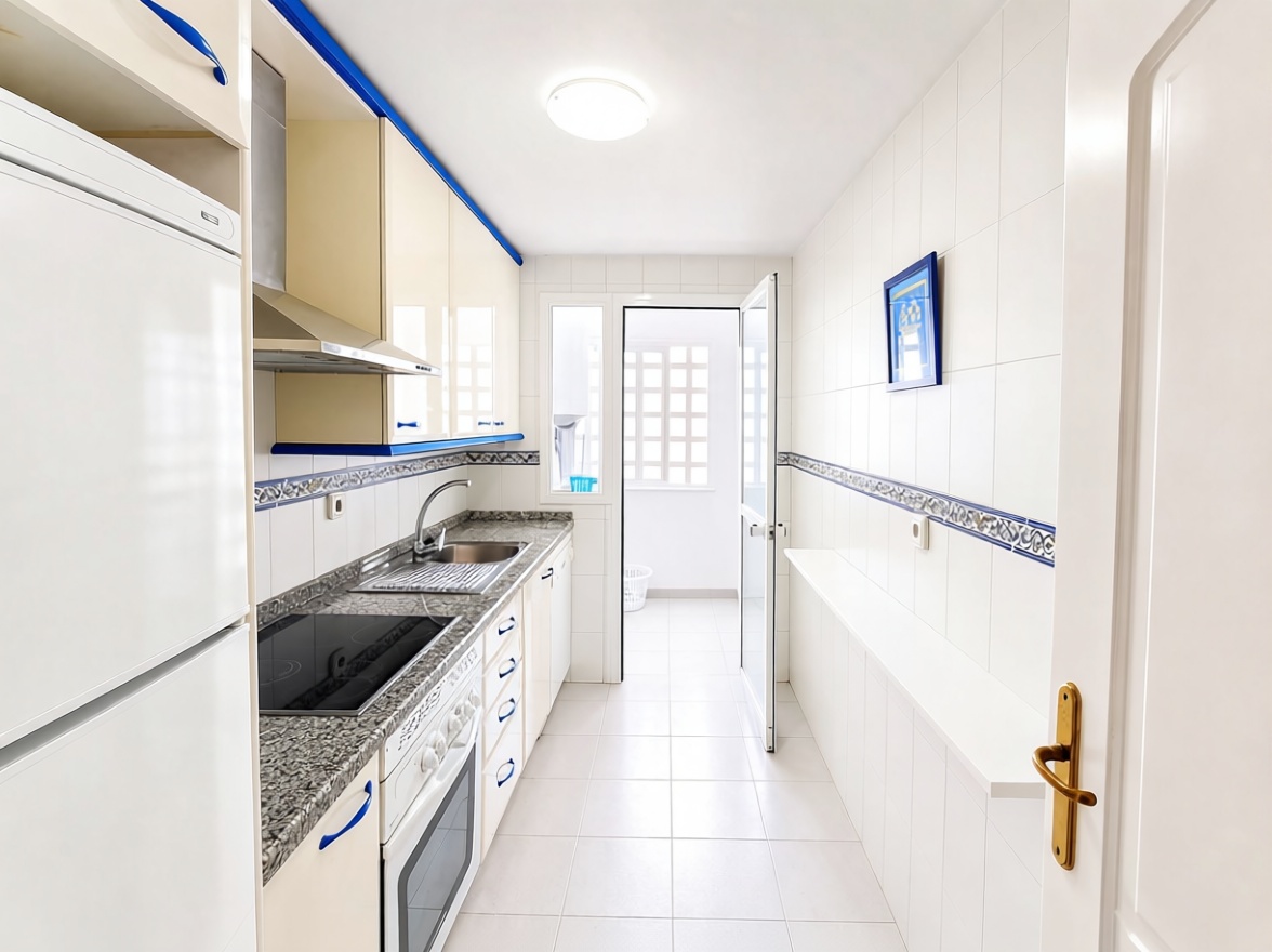 Beachfront flat in Puerto de la Cruz — Kitchen