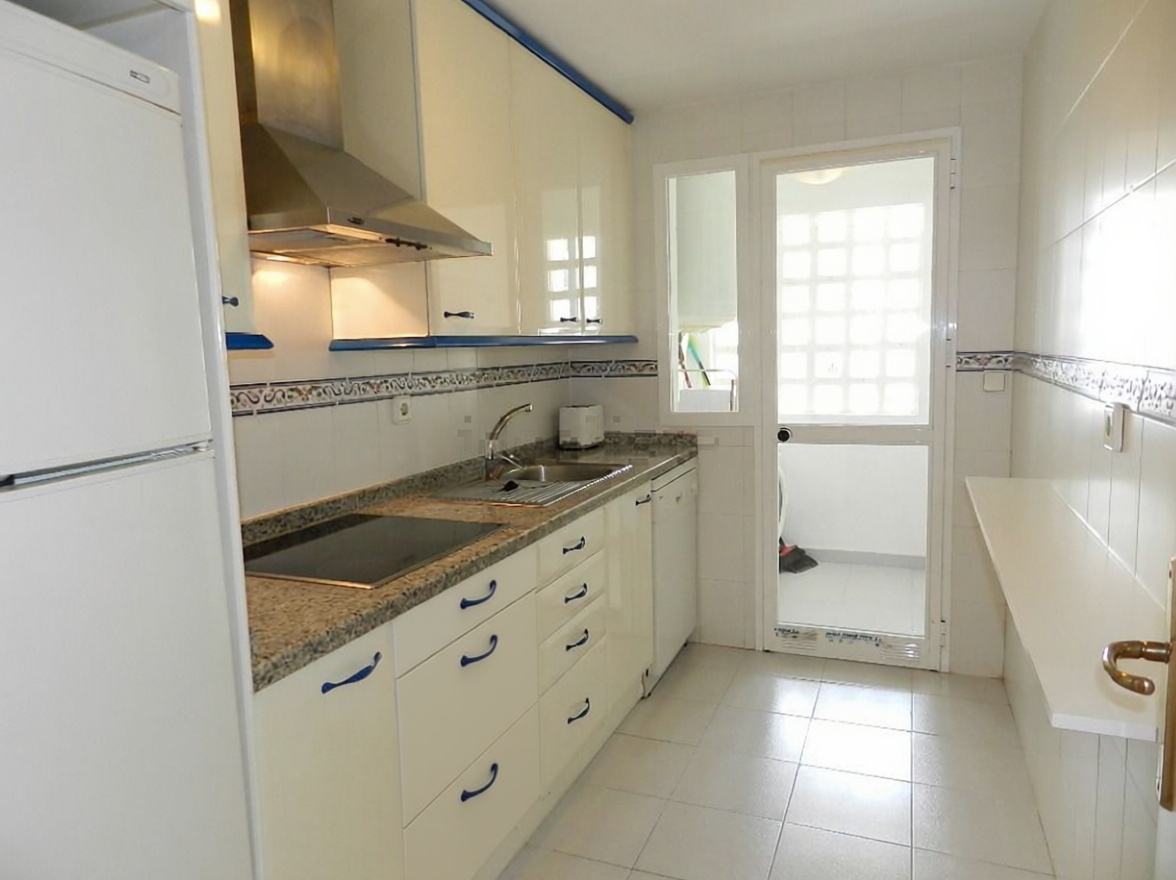 Beachfront flat in Puerto de la Cruz — Kitchen