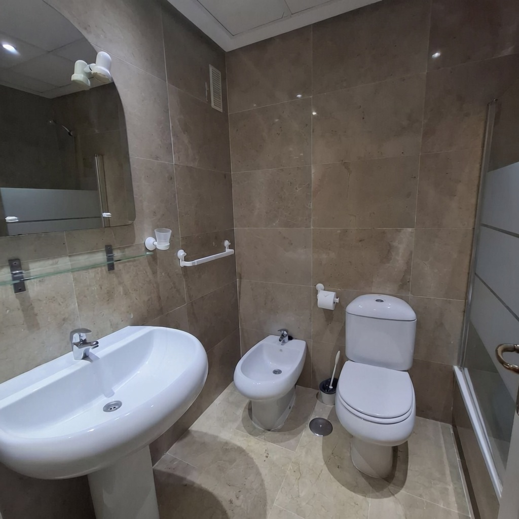 Beachfront flat in Puerto de la Cruz — Bathroom