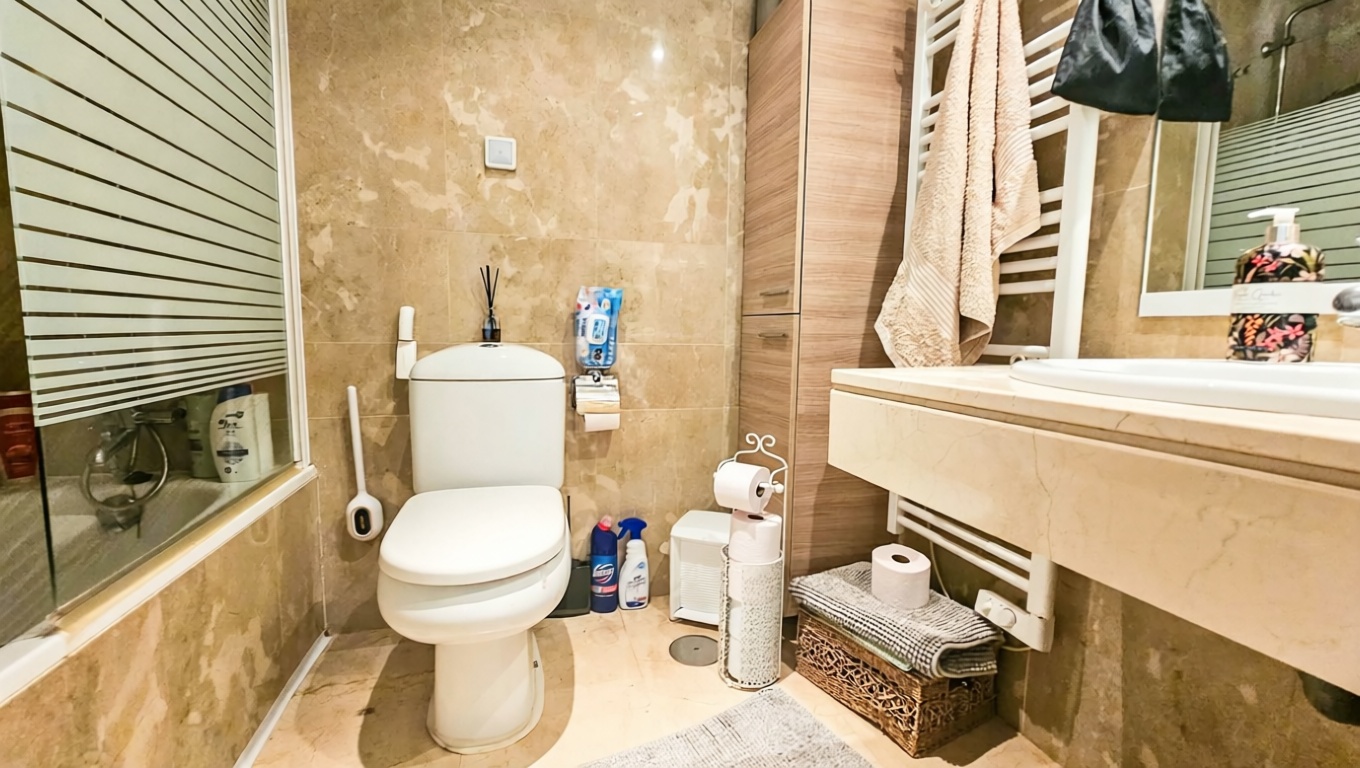 Beachfront flat in Puerto de la Cruz — Bathroom