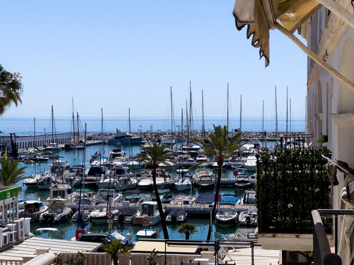Appartement en première ligne de plage à Manilva