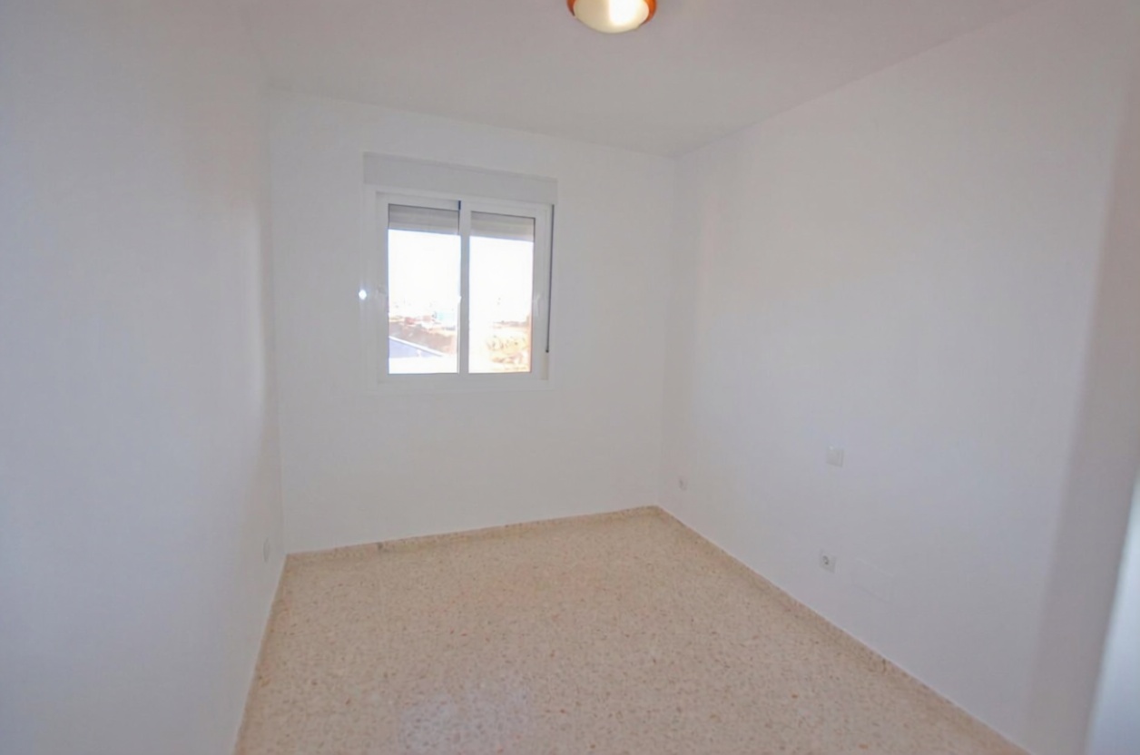 Beachfront flat in Manilva — Bedroom