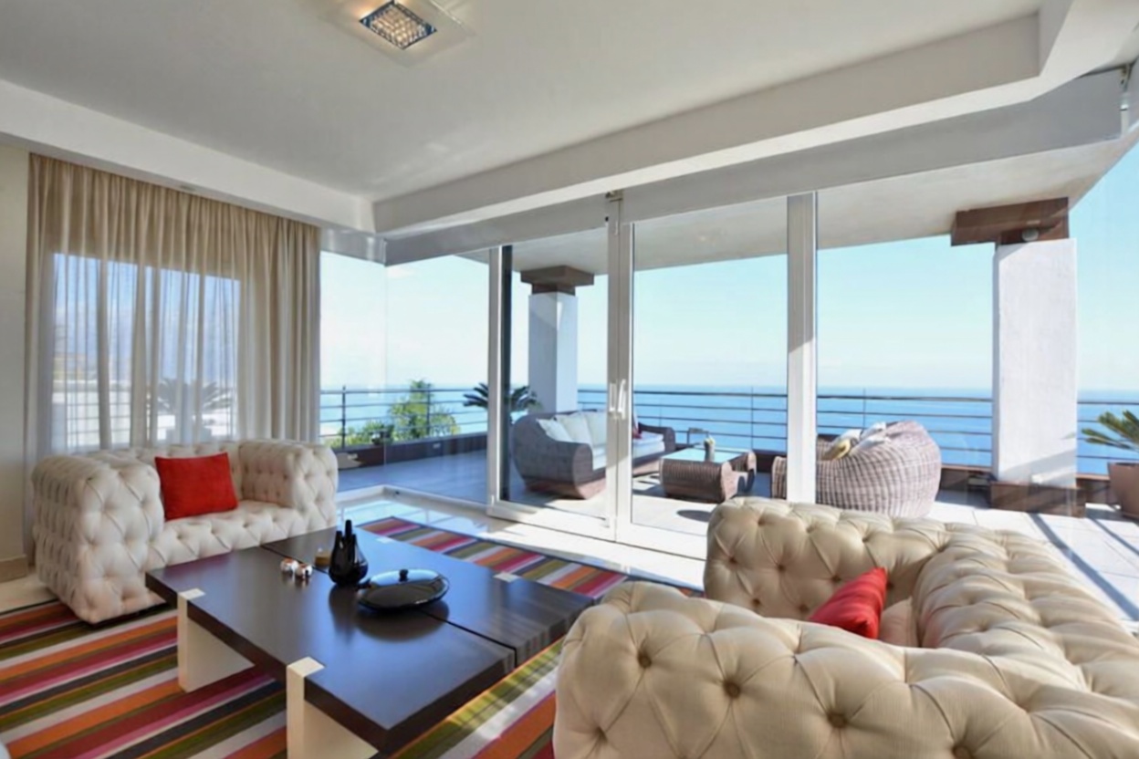 Chalet mit direkter Strandzugang in Cullera — Wohnzimmer