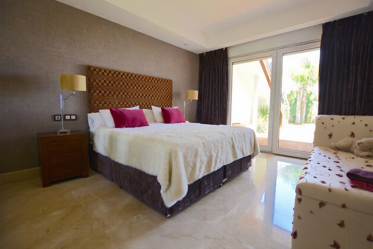 Chalet mit direkter Strandzugang in Cullera — Schlafzimmer