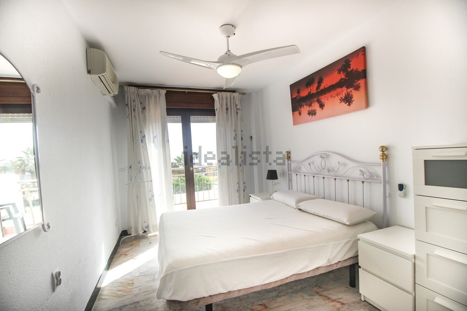 Chalet avec accès direct à la plage à Manilva — Chambre