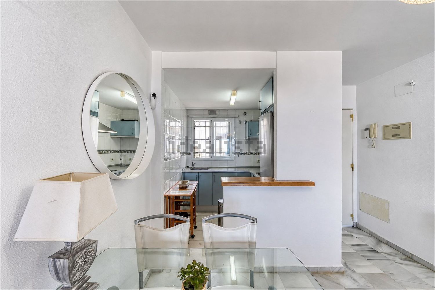 Duplex en première ligne de plage à Manilva — Cuisine