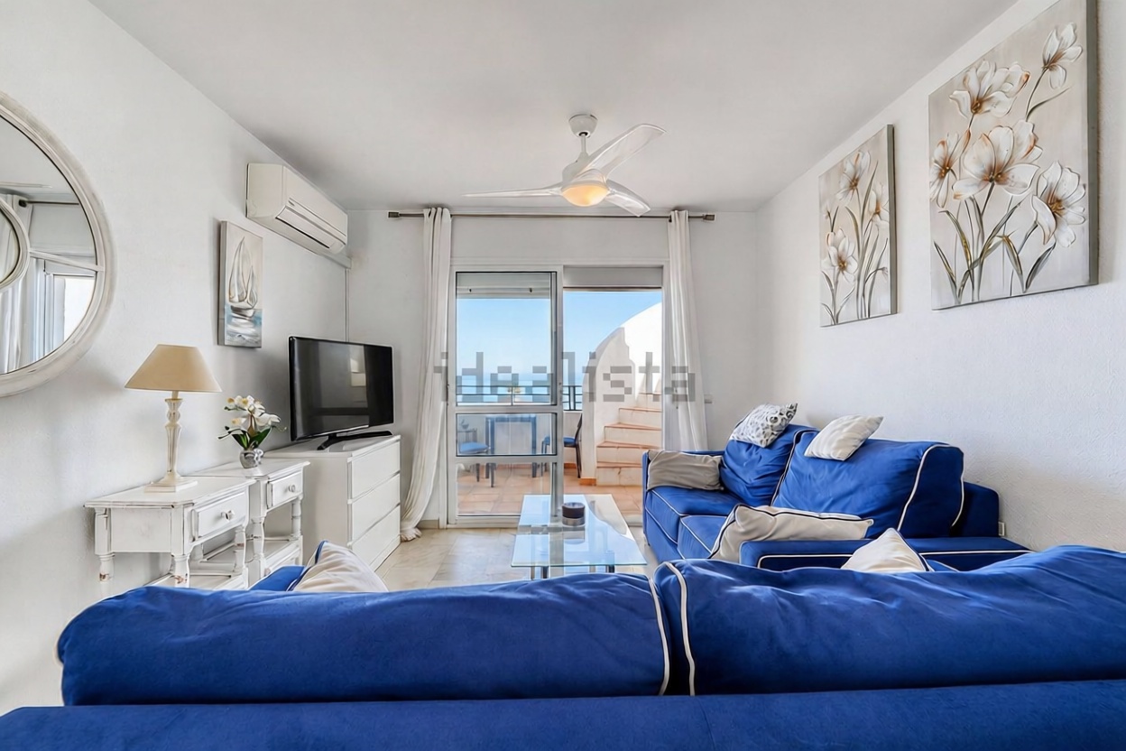 Duplex em primeira linha de praia em Manilva — Sala