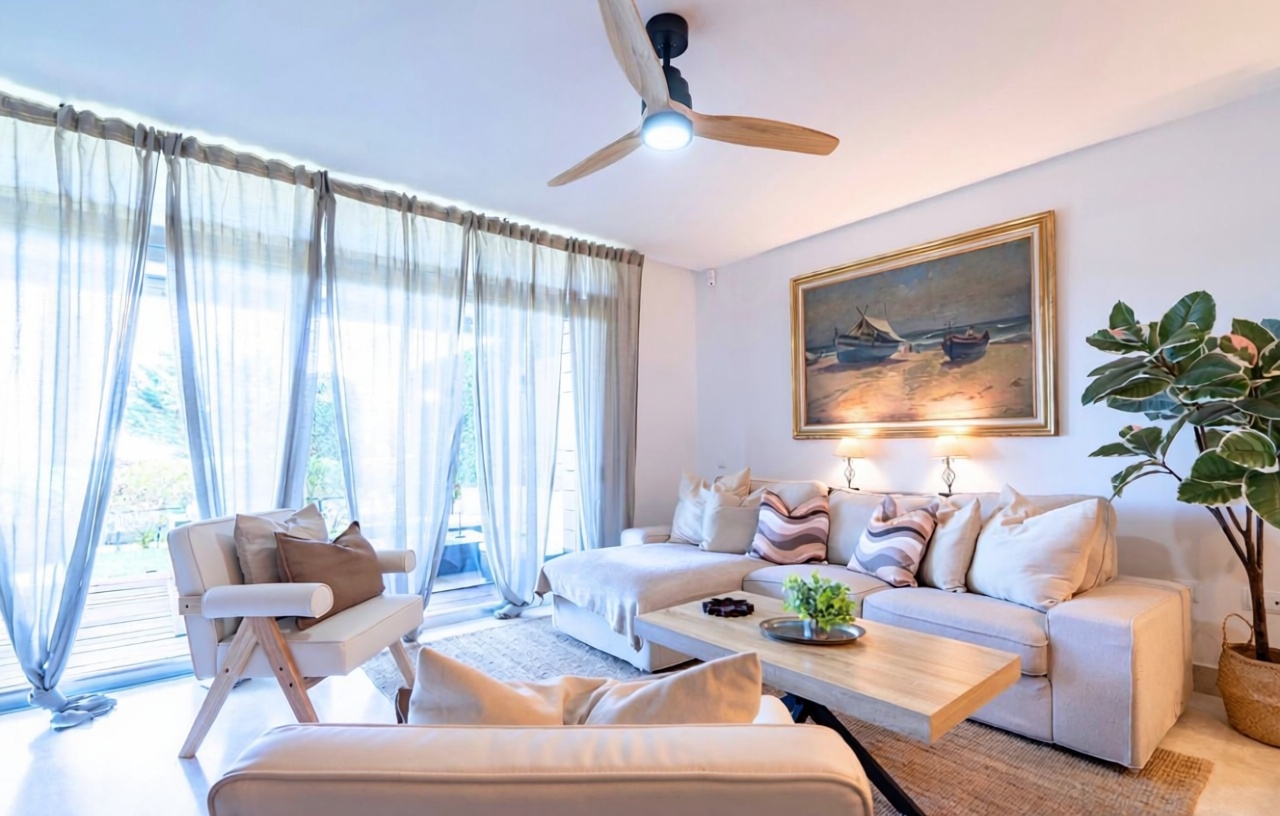 Appartement en première ligne de plage à Cullera — Séjour