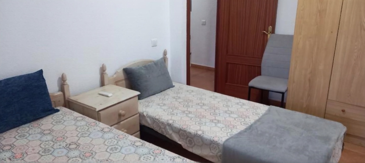 Chalet avec accès direct à la plage à Cullera — Chambre