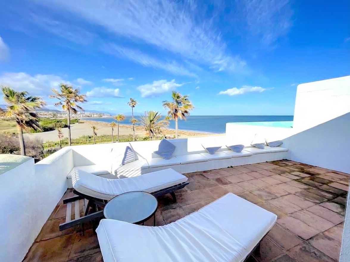 Chalet avec accès direct à la plage à Sotogrande — Terrasse mer