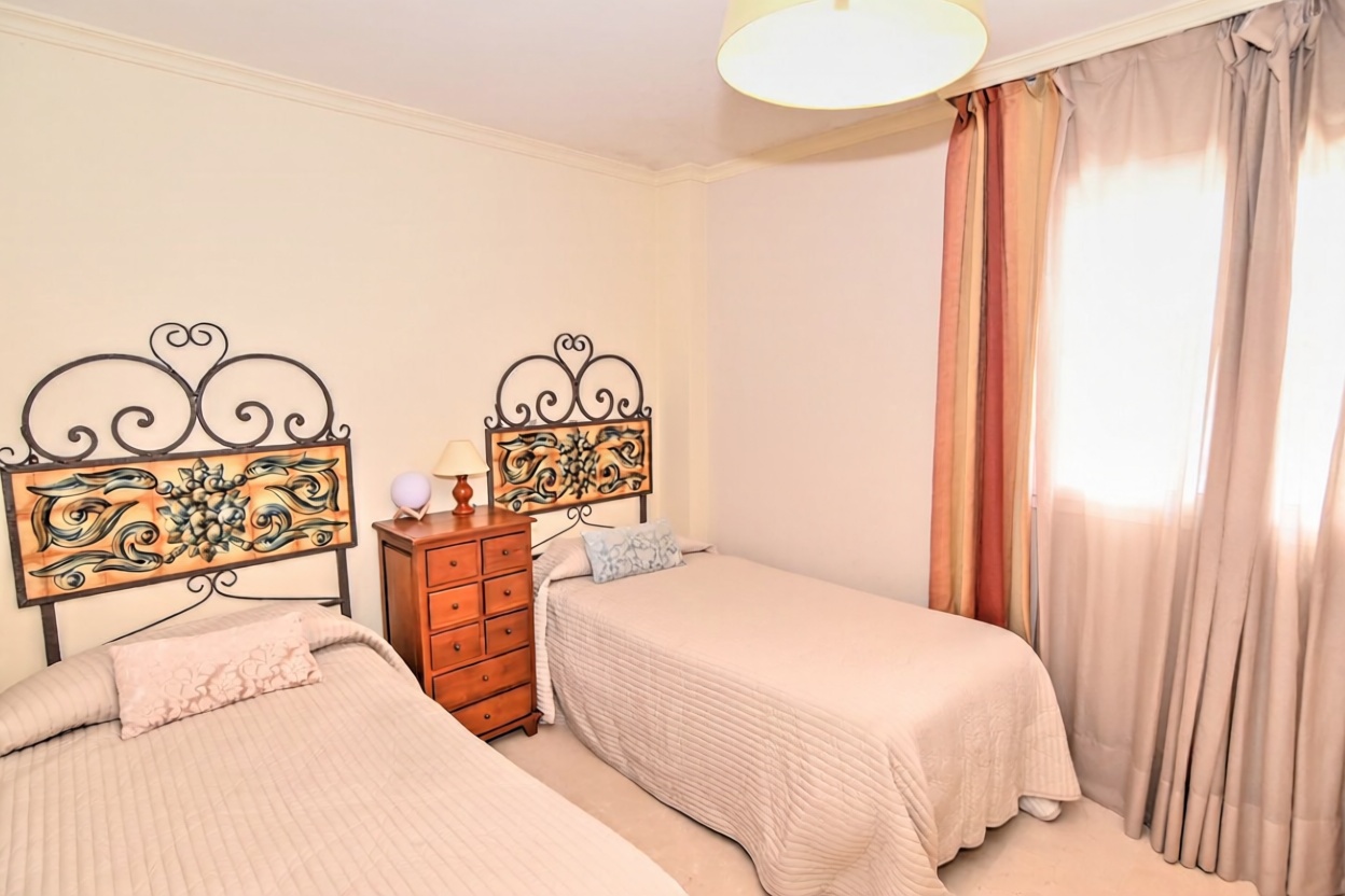 Seafront attic in Sotogrande — Bedroom