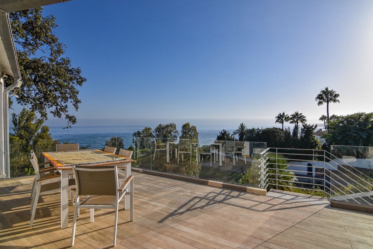 Chalet mit direkter Strandzugang in Sotogrande