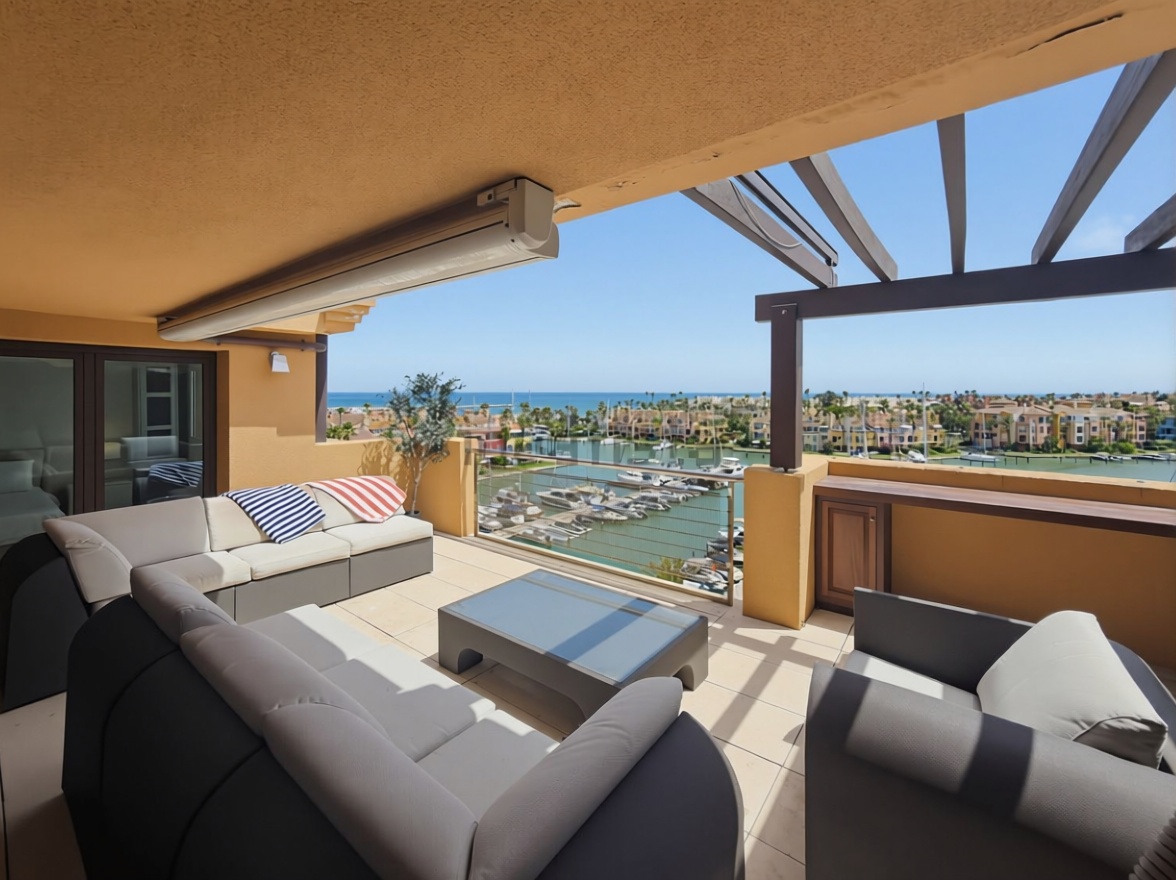 Penthouse in erste Meereslinie in Sotogrande