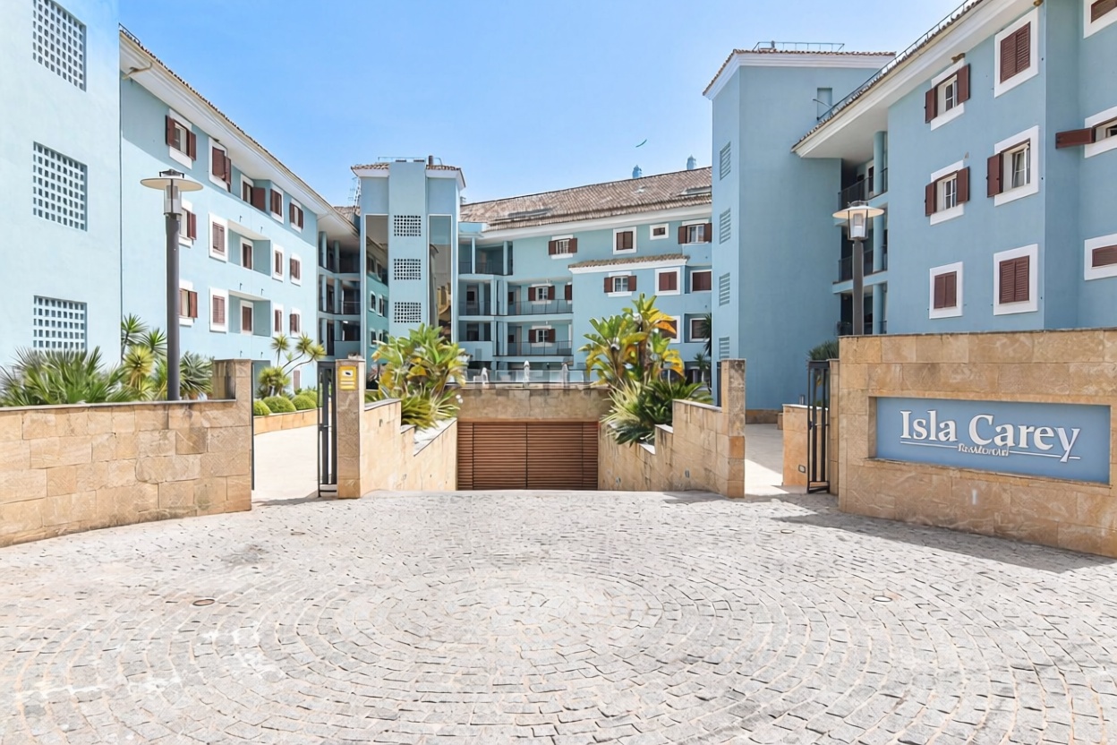 Wohnung in erste Strandlinie in Sotogrande — Meerblick
