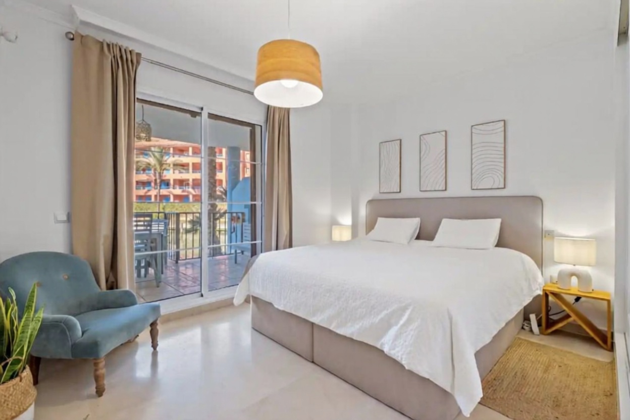 Wohnung in erste Strandlinie in Sotogrande — Schlafzimmer