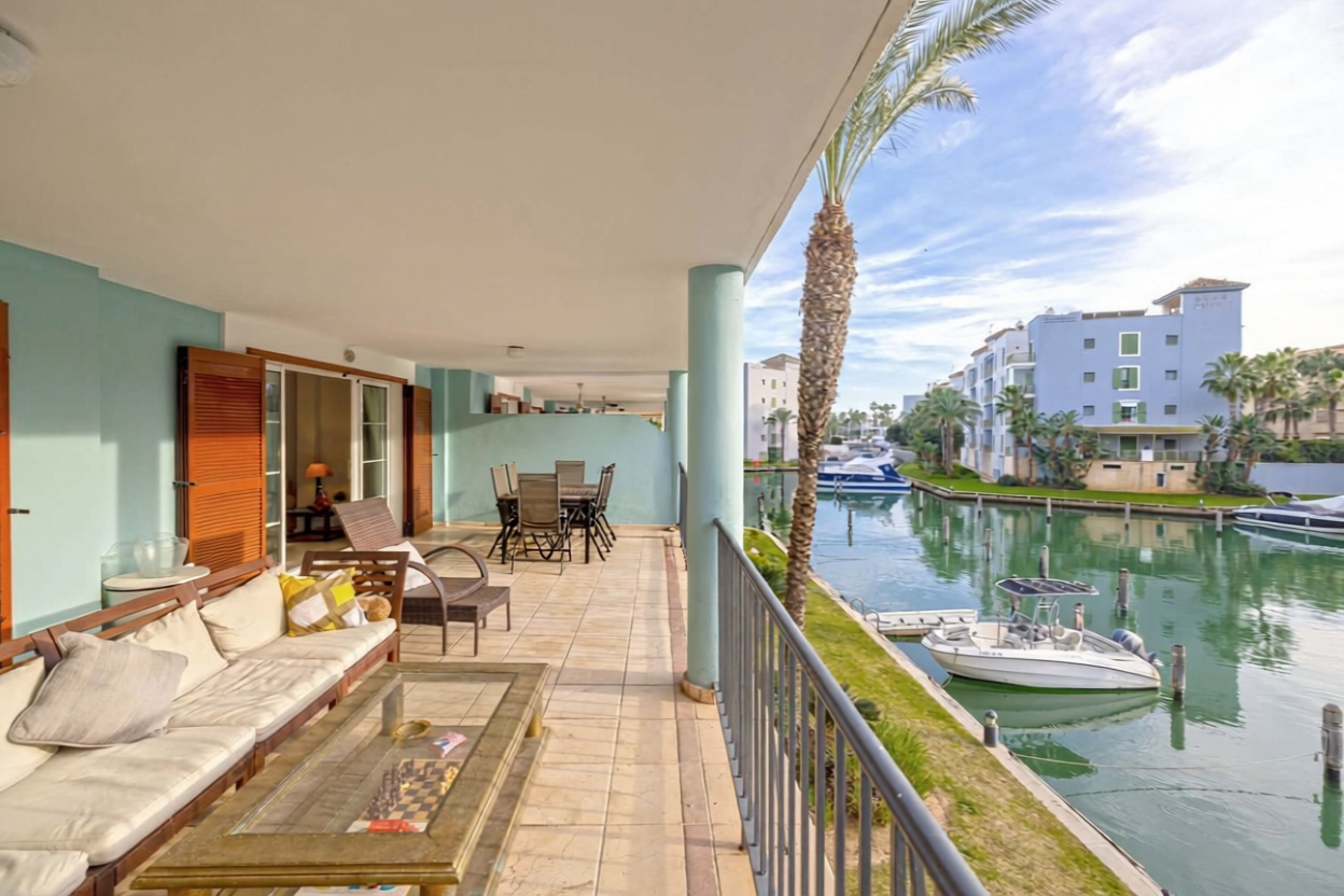 Apartamento em primeira linha de praia em Sotogrande — Terraço mar