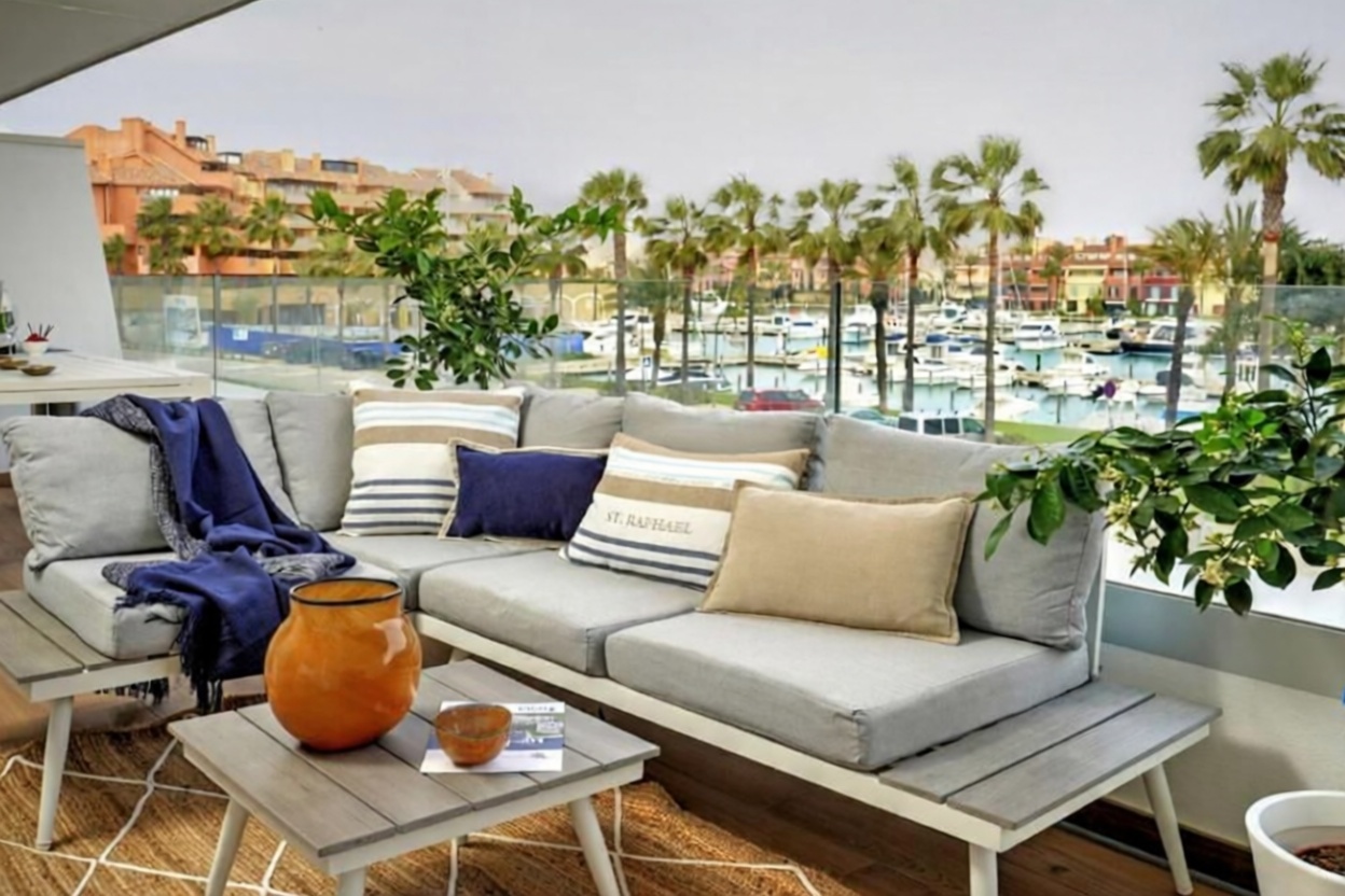 Wohnung in erste Strandlinie in Sotogrande — Meerterrasse