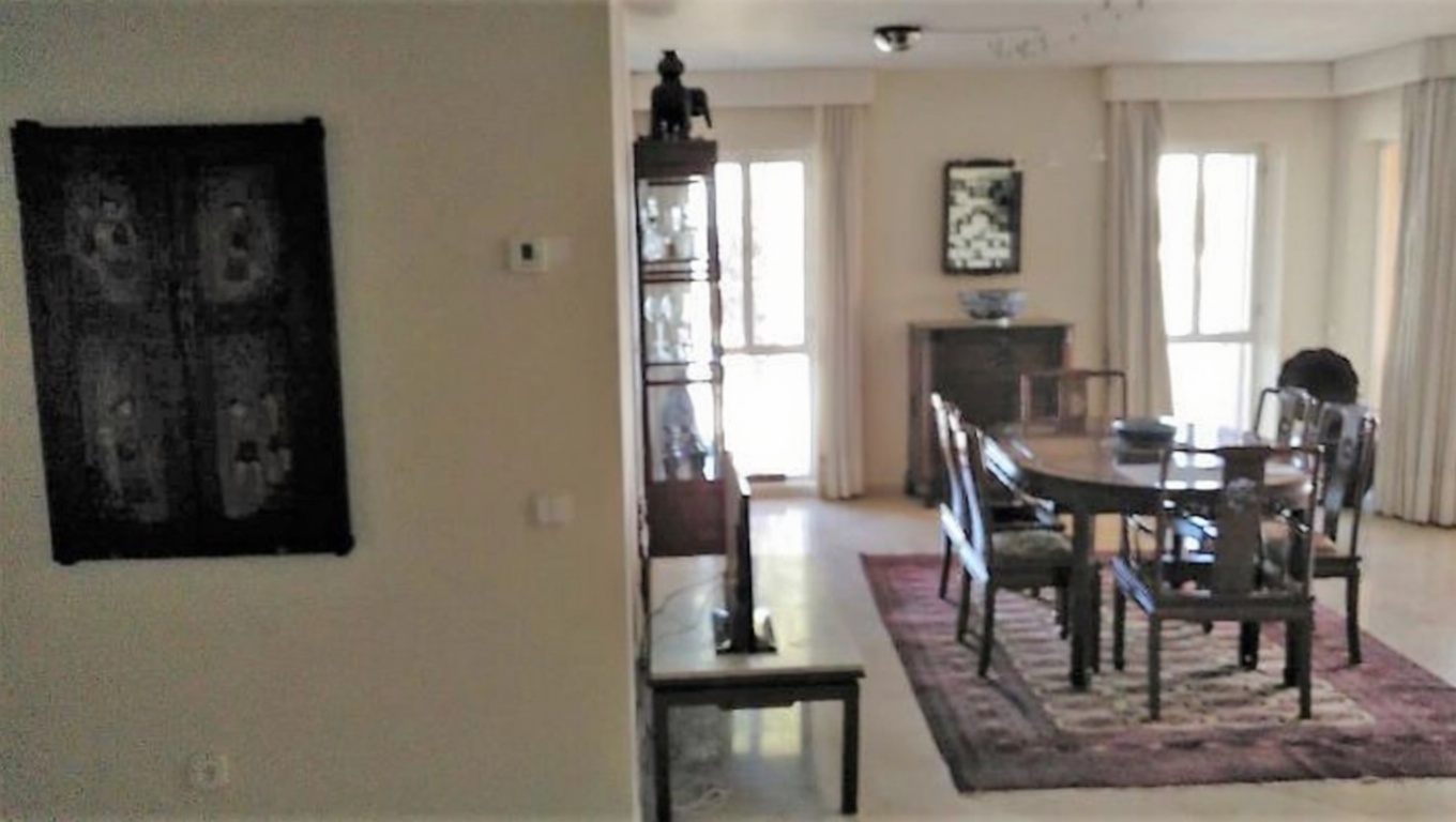 Wohnung in erste Strandlinie in Sotogrande — Wohnzimmer