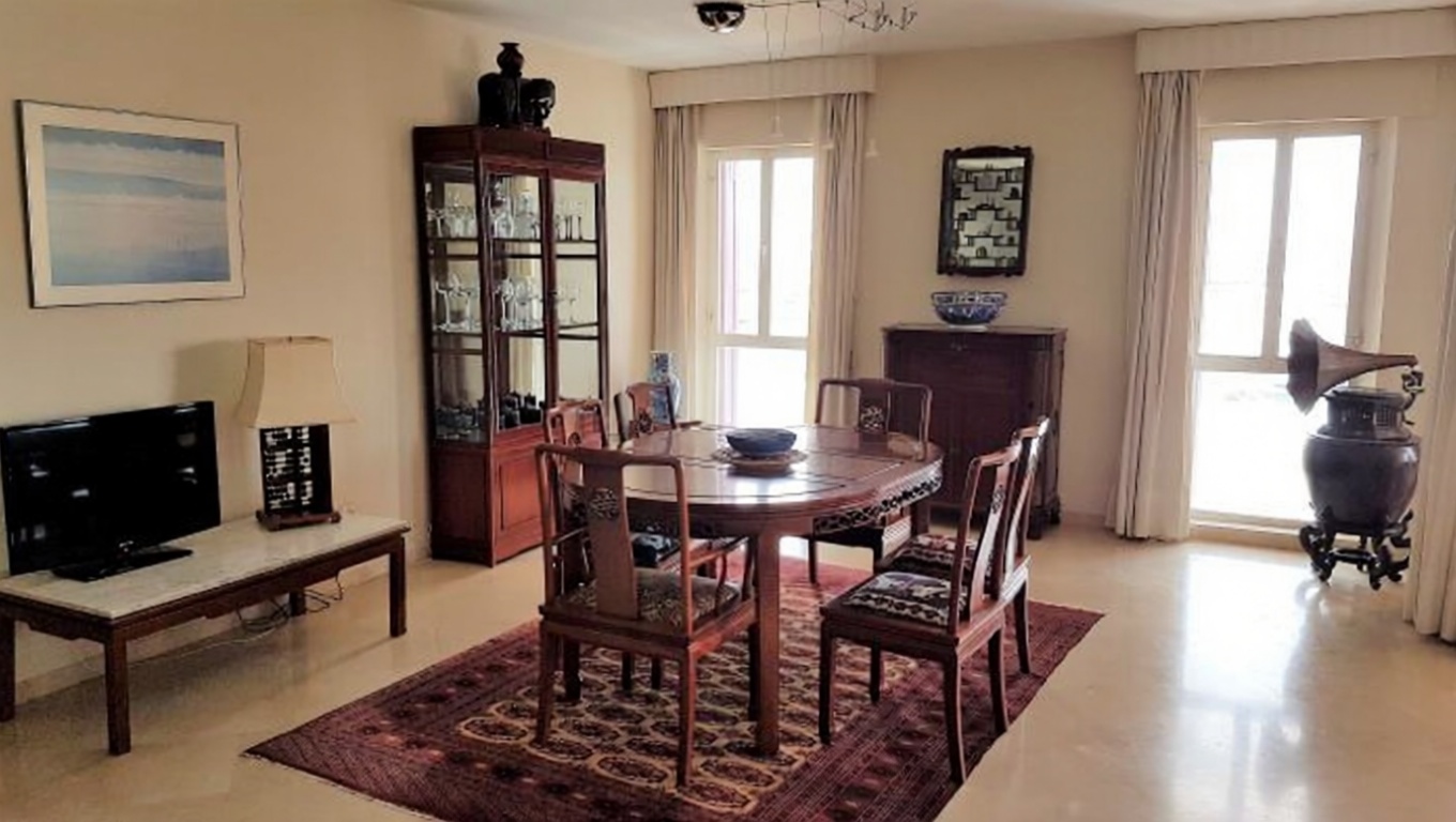 Wohnung in erste Strandlinie in Sotogrande — Esszimmer