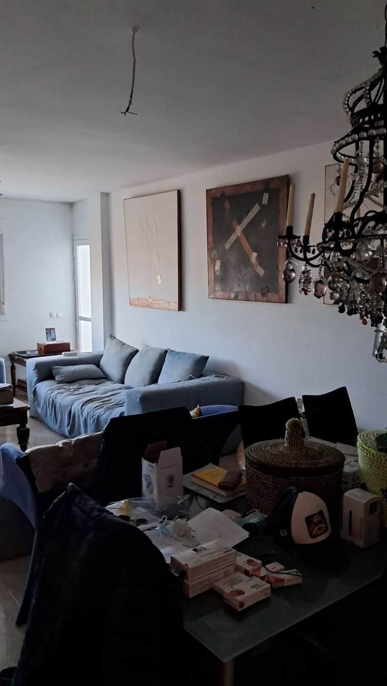 Wohnung in erste Strandlinie in Sotogrande — Wohnzimmer