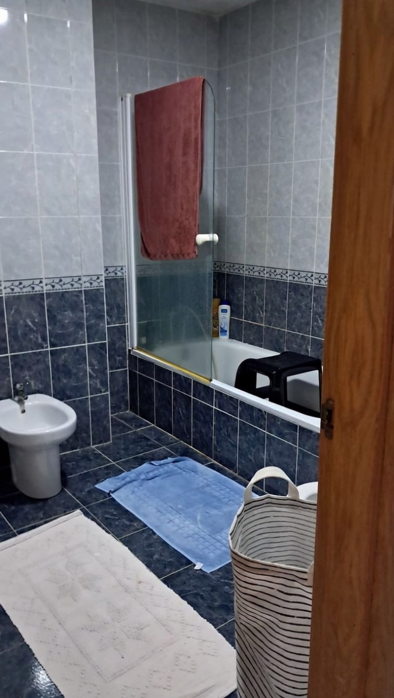 Wohnung in erste Strandlinie in Sotogrande — Bad