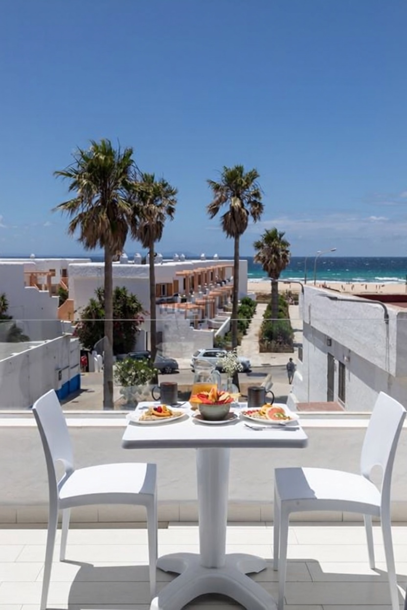 Seafront attic in Tarifa — Sea terrace