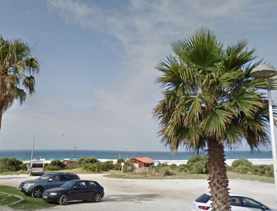 House with direct beach access in Campos — Sea view
