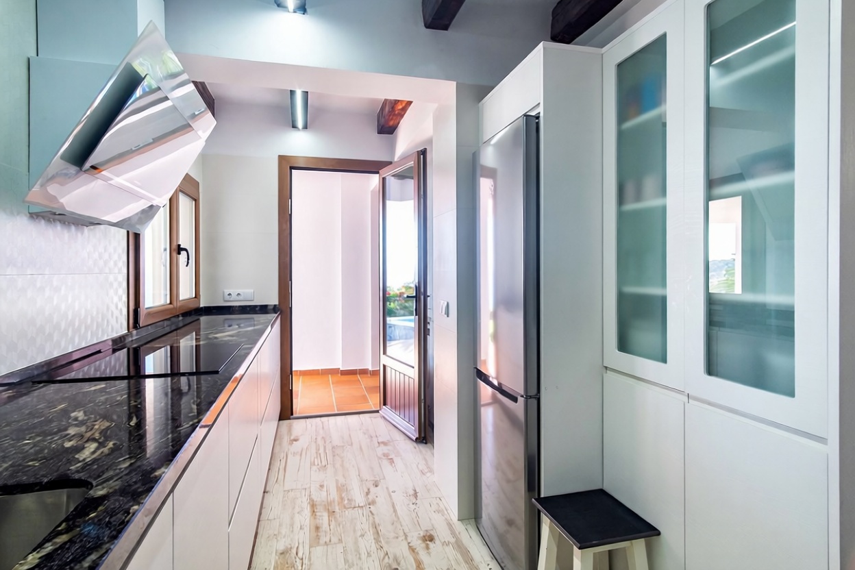 Chalet com acesso direto à praia em Zahara de los Atunes — Cozinha