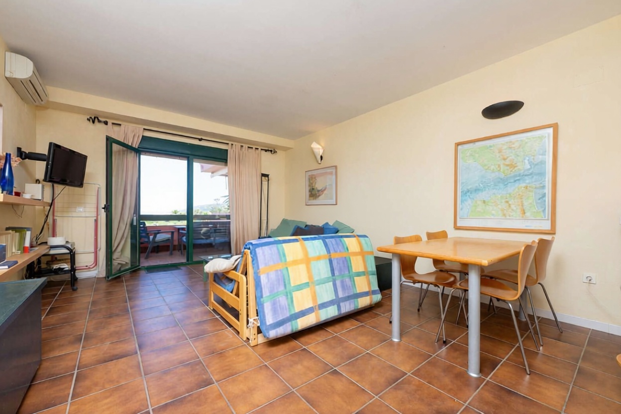 Apartamento em primeira linha de praia em Zahara de los Atunes — Sala