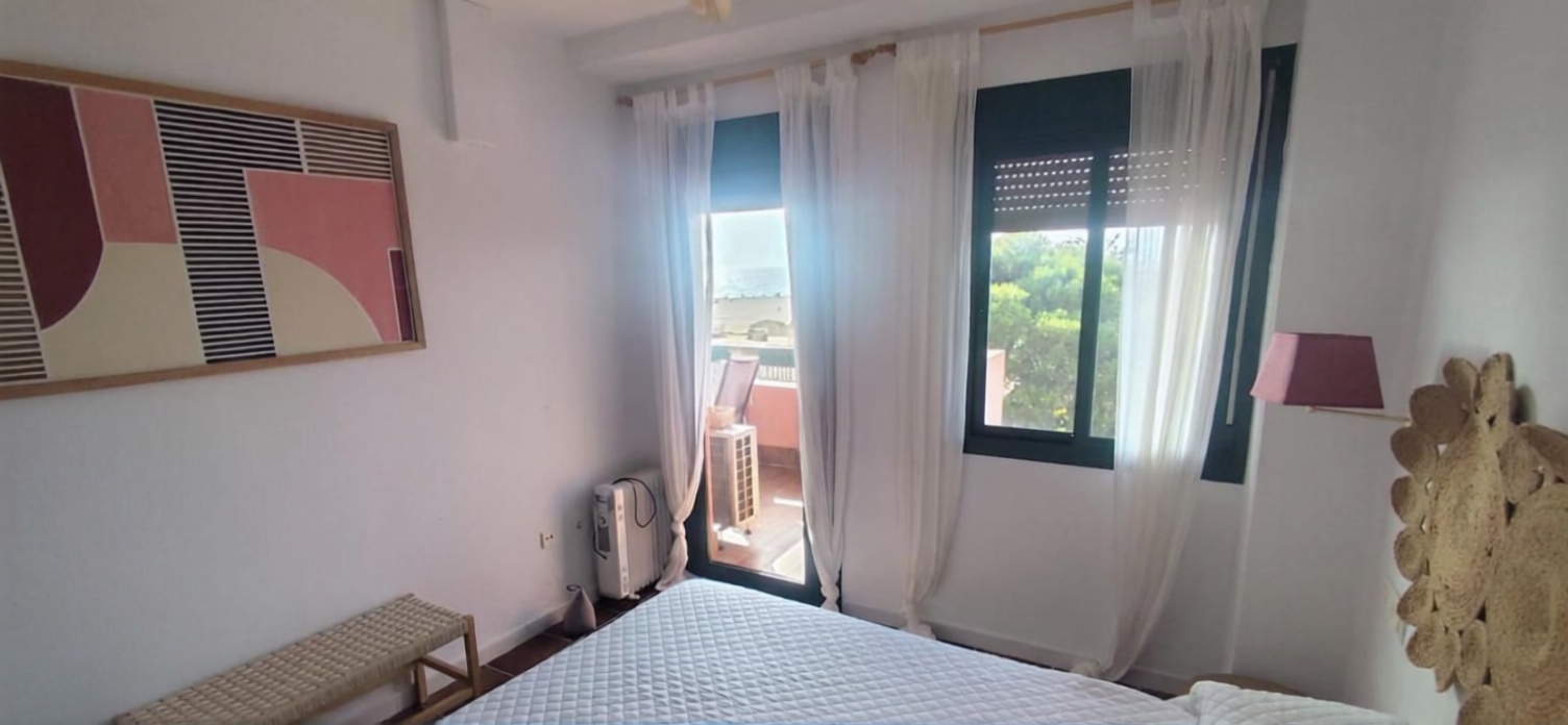 Penthouse in erste Meereslinie in Zahara de los Atunes — Schlafzimmer