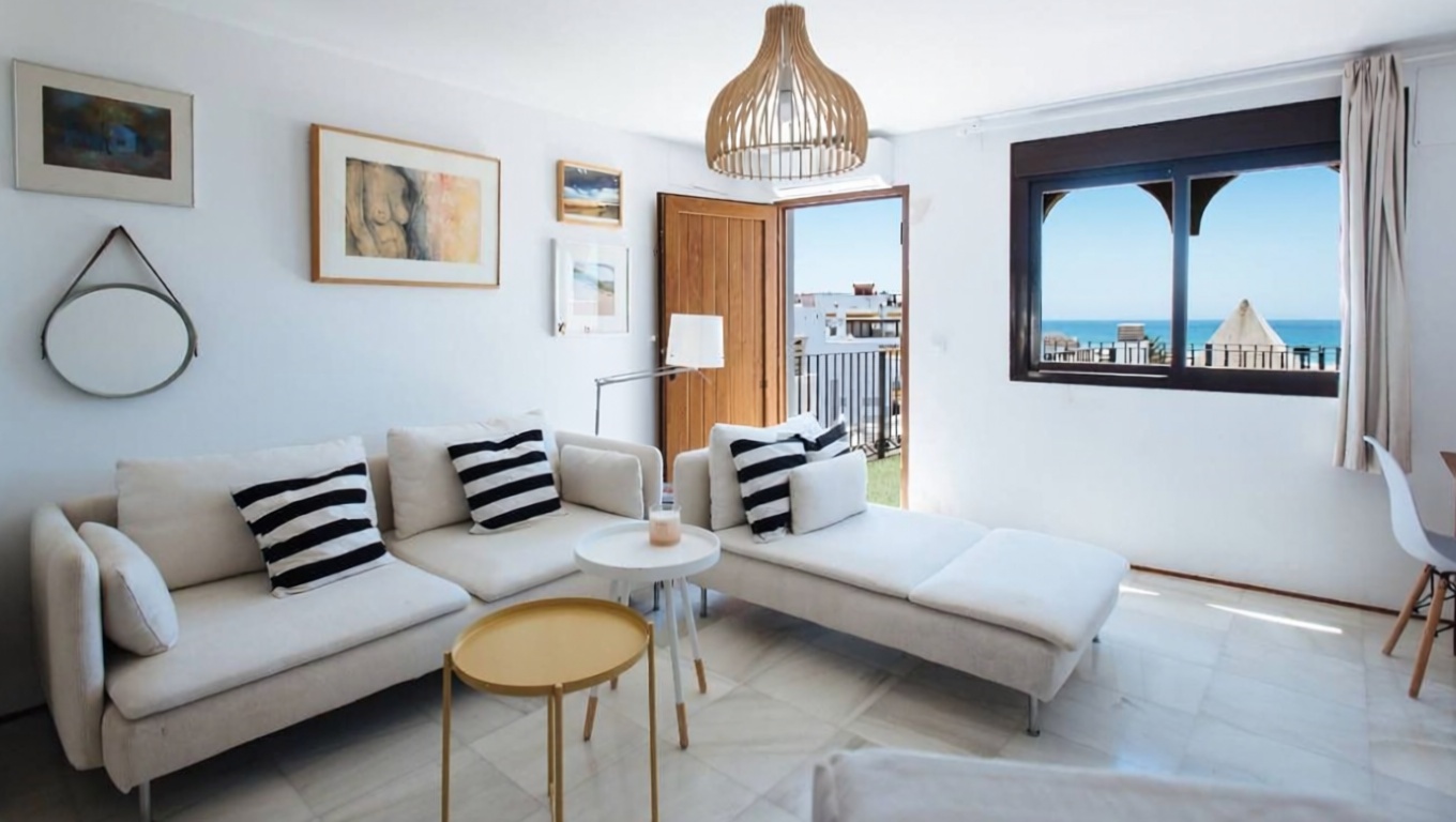 Seafront attic in Zahara de los Atunes — Living room