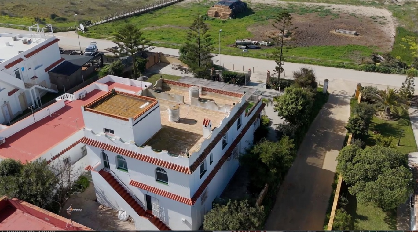 Шале с прямой выход на пляж в Palm Mar — Фасад