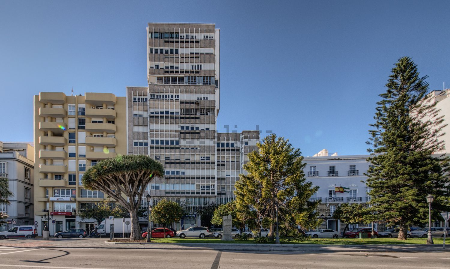 Flat for sale frontline beach in Cádiz