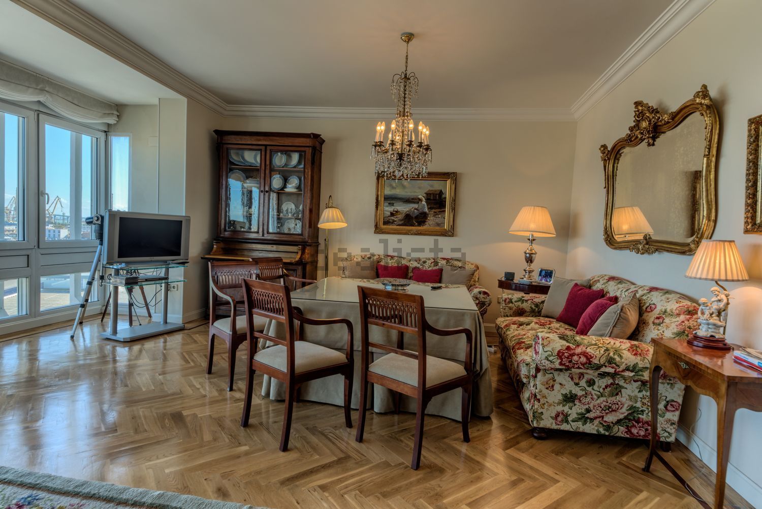 Flat for sale frontline beach in Cádiz