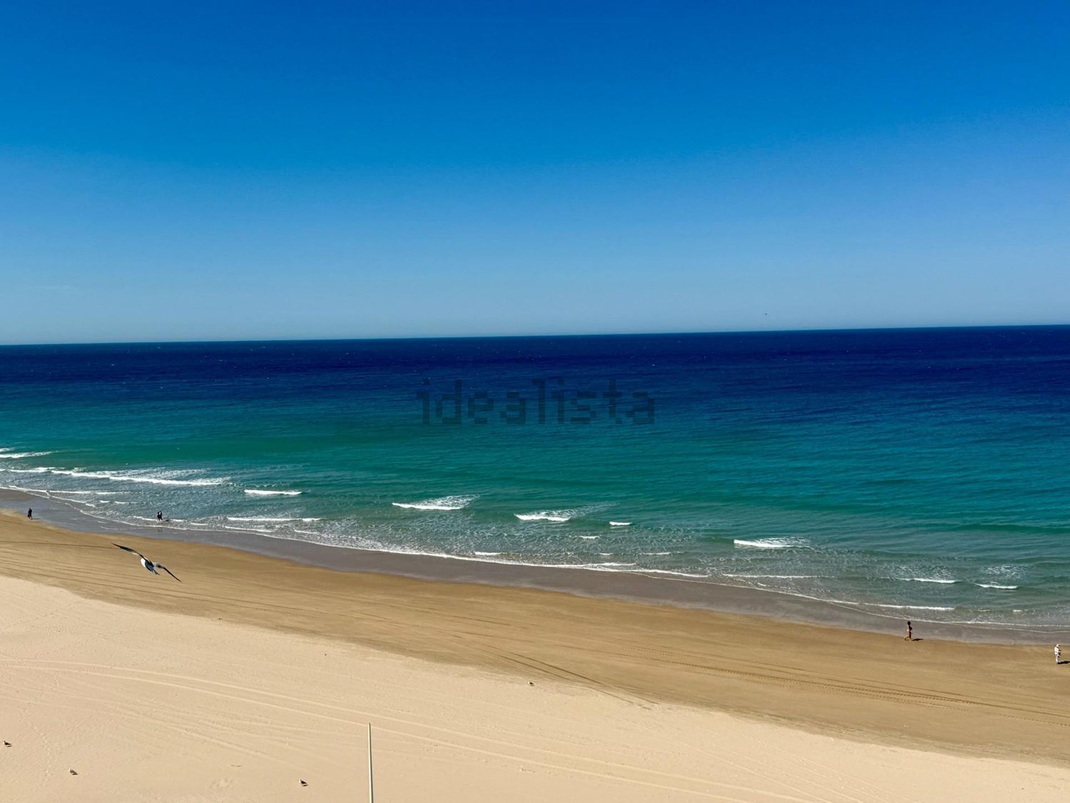 Flat for sale frontline beach in Cádiz