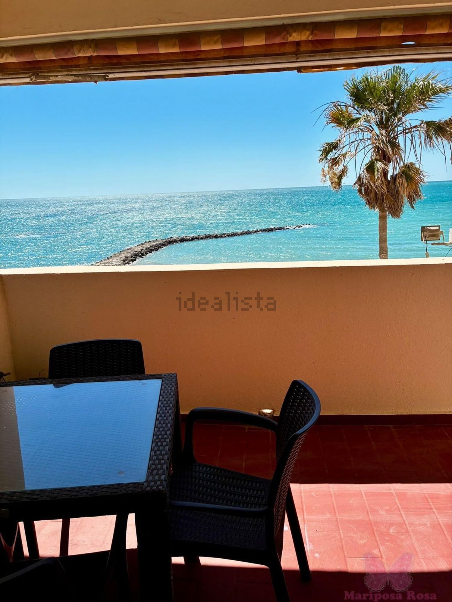 Villa à vendre avec accès direct à la plage à Cádiz
