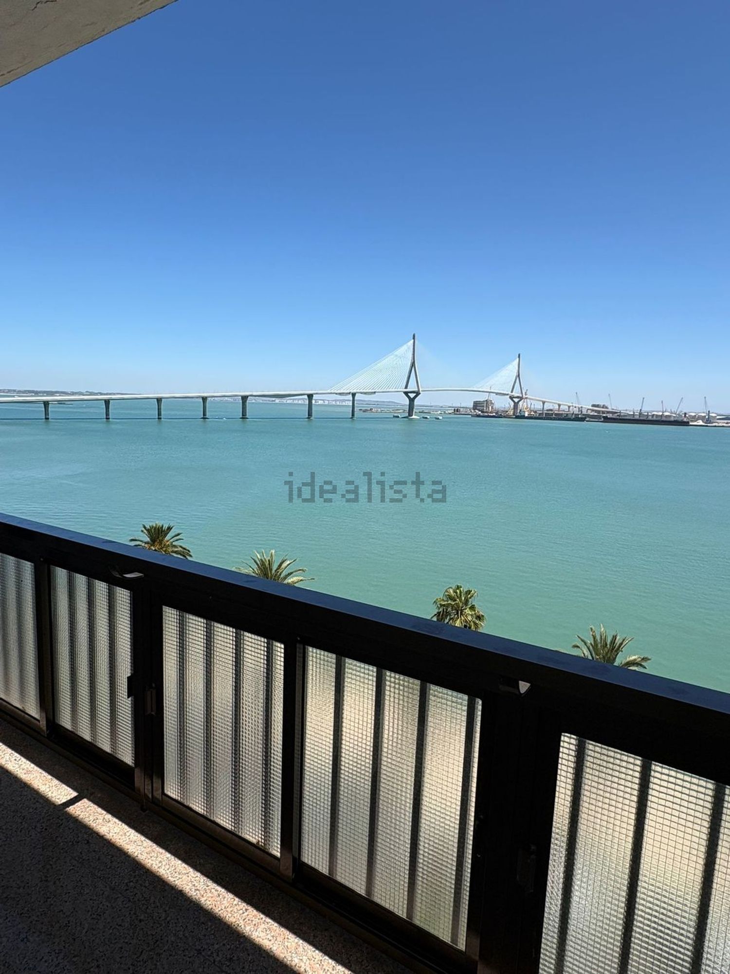 Flat for sale frontline beach in a Guarda