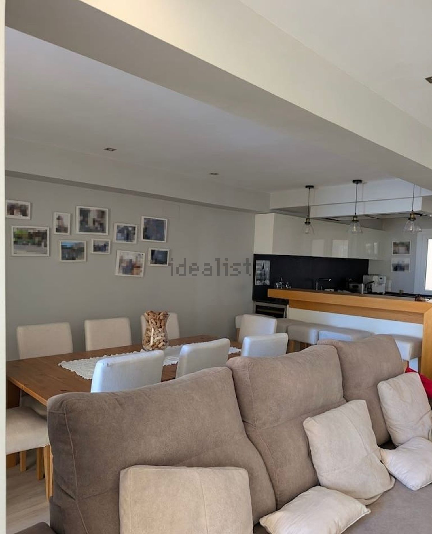 Flat for sale frontline beach in La Laguna