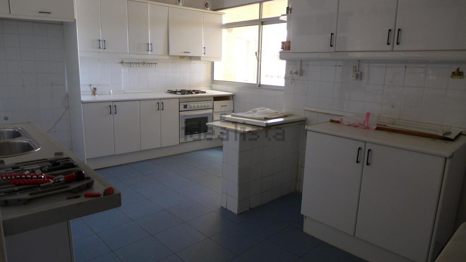 Flat for sale frontline beach in Cádiz
