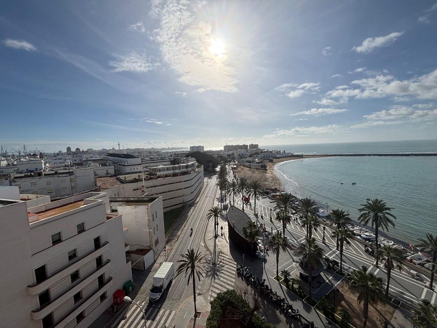 Flat for sale frontline beach in Cádiz