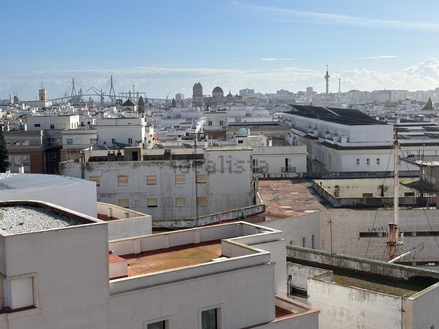 Flat for sale frontline beach in Cádiz